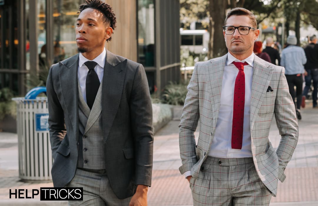 How to tie a Tie - HelpTricks